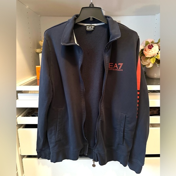 Emporio Armani Men’s Navy Zip Up sweater - Picture 2 of 8